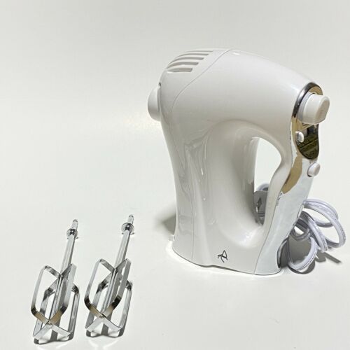 Presidents choice turbo boost hand mixer 5 speed White